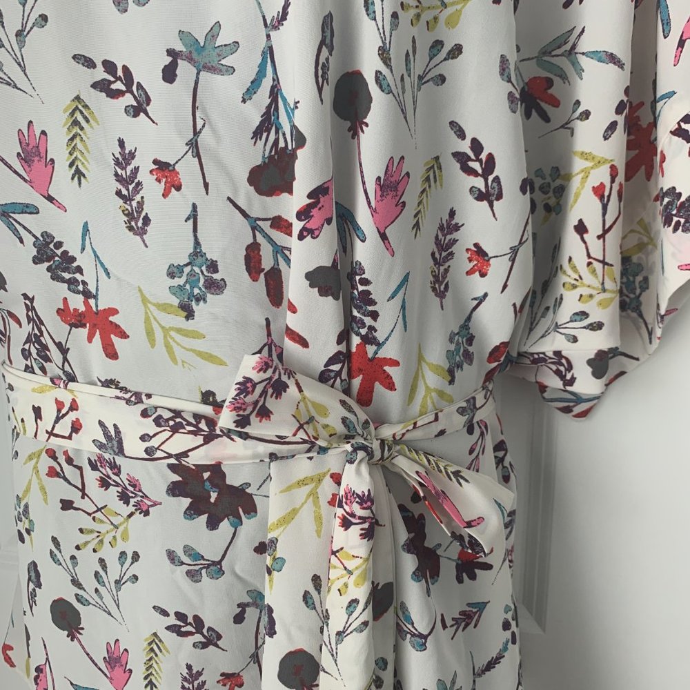 Jessy B Medium Format Memory Tunic In Sprigs - image 7